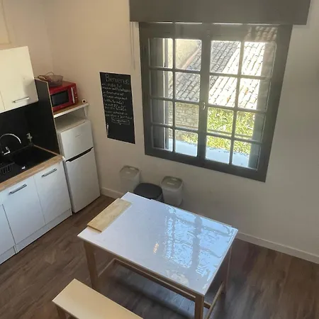 Climatise Au Centre Du Village